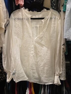 Banana Republic White Eyelet Lace Tunic Blouse